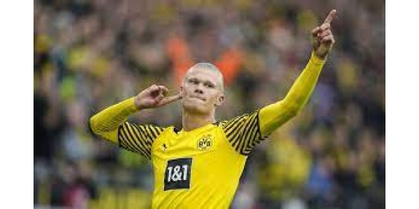 Real Madrid aikoo kutsua Hålandin mukaan